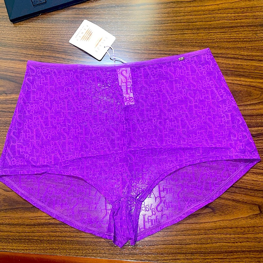 Savage X Fenty purple gen signature script sleep short medium